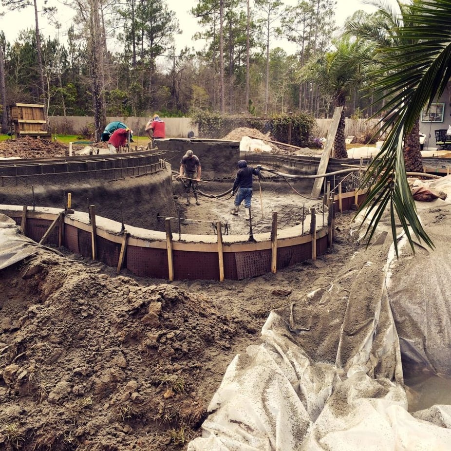 concrete swimming pool construction